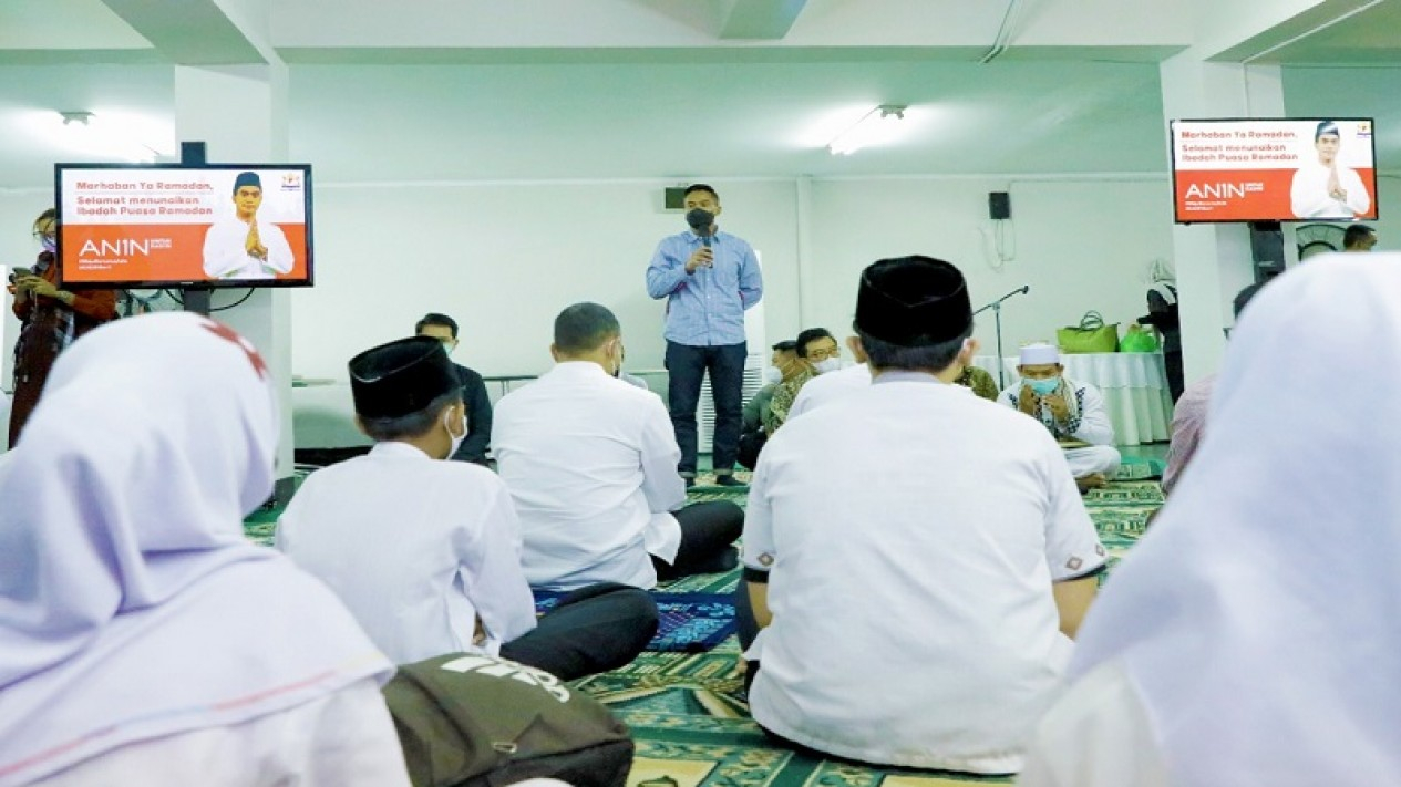 Anindya Bakrie Buka Puasa Bersama Anak Yatim