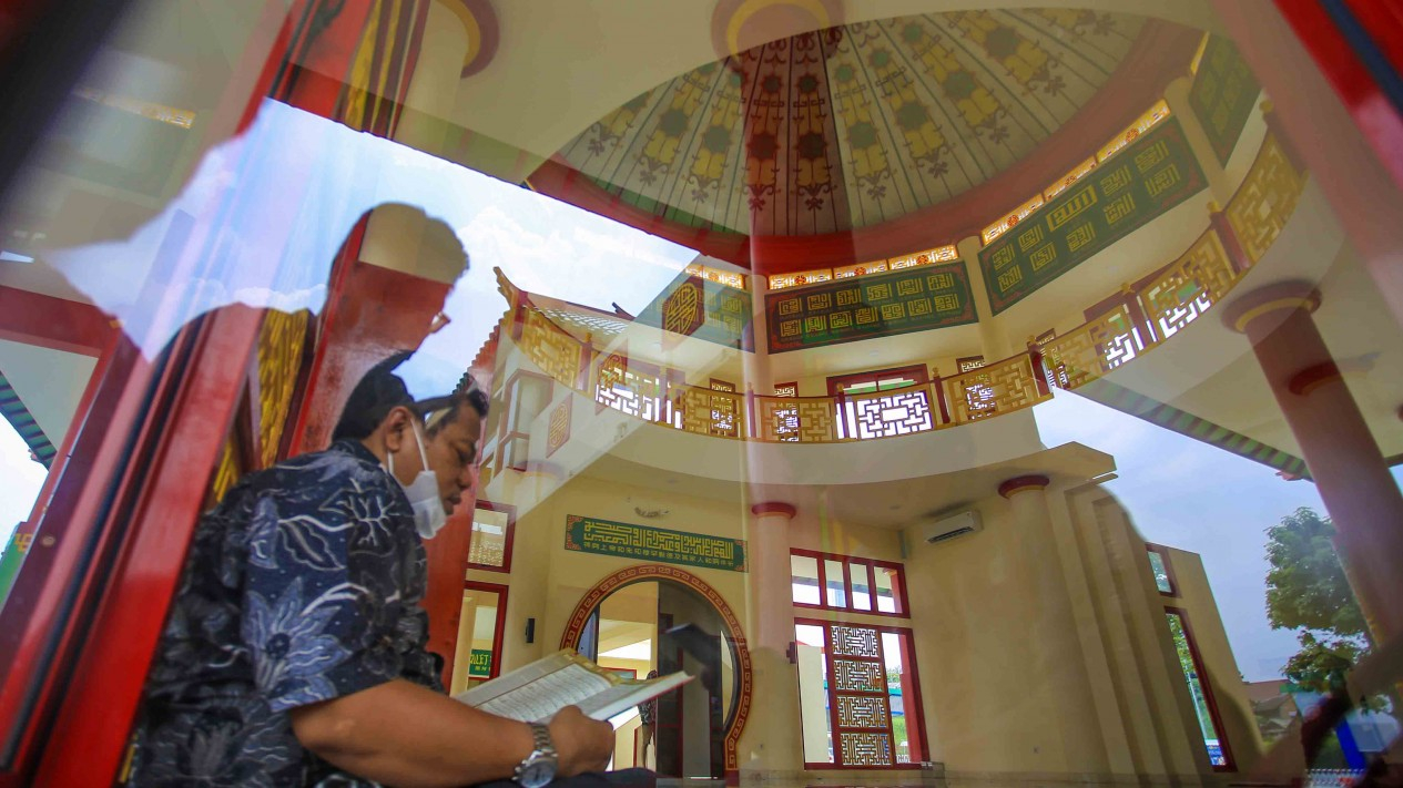 Melirik Masjid Babah Alun di Gerbang Tol Cilandak