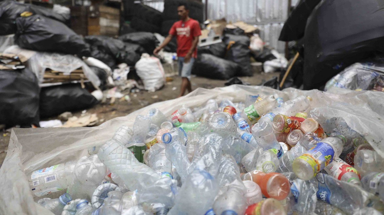 Daur Ulang Sampah Plastik