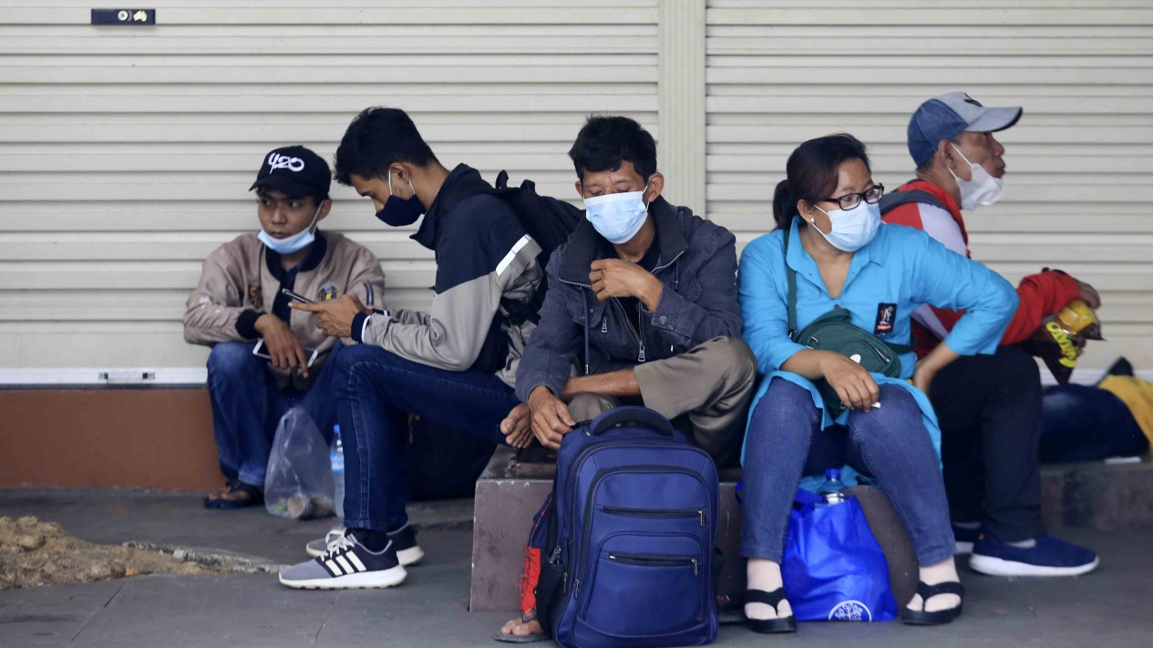Pemudik di Stasiun Senen Melonjak