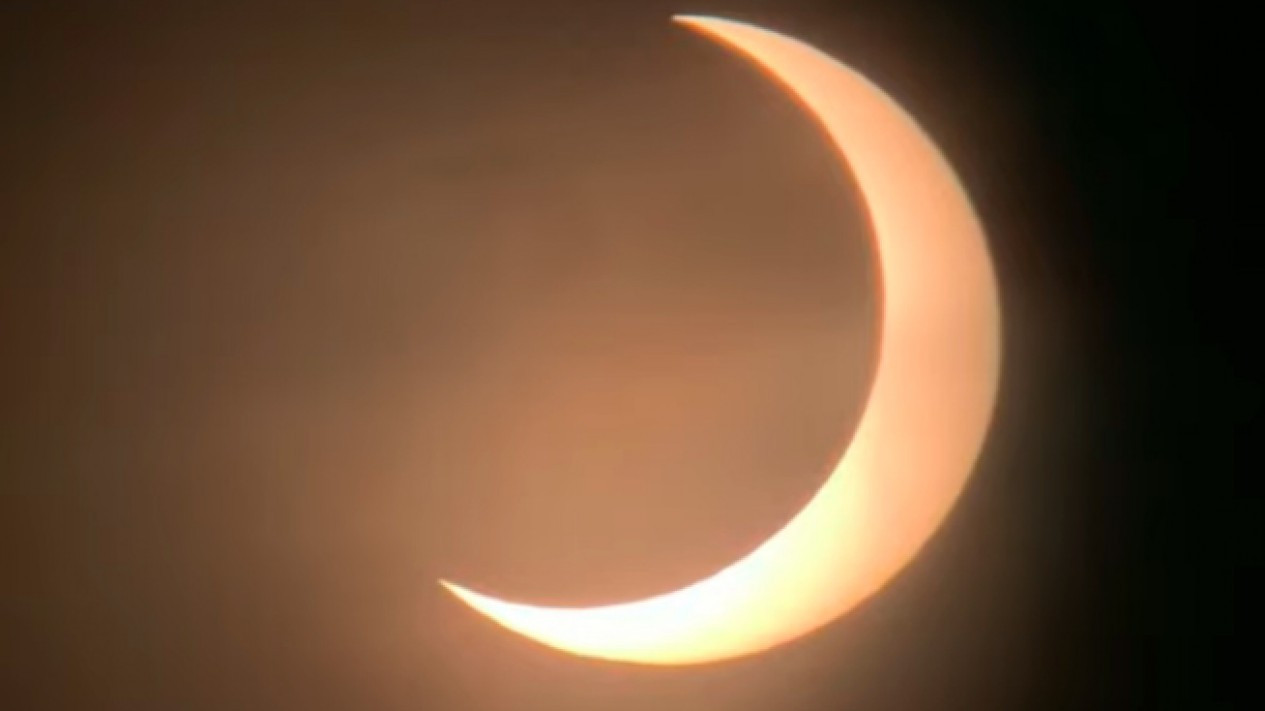 Penampakan Gerhana Matahari Cincin 2021