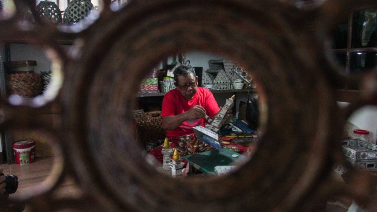 UMKM Kerajinan Miniatur Monas