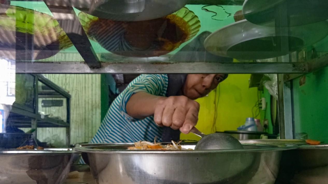 Aturan Makan di Tempat 20 Menit Selama PPKM