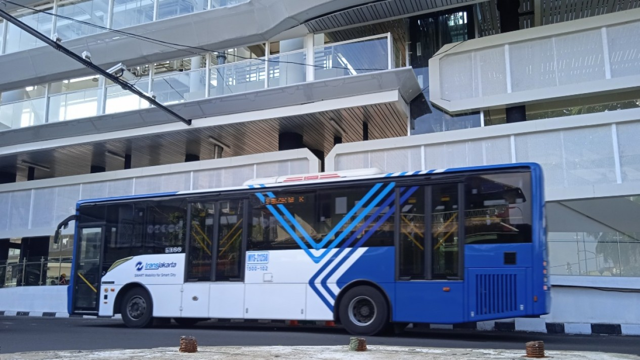 JPO Terintegrasi Halte Terpadu CSW Transjakarta-MRT