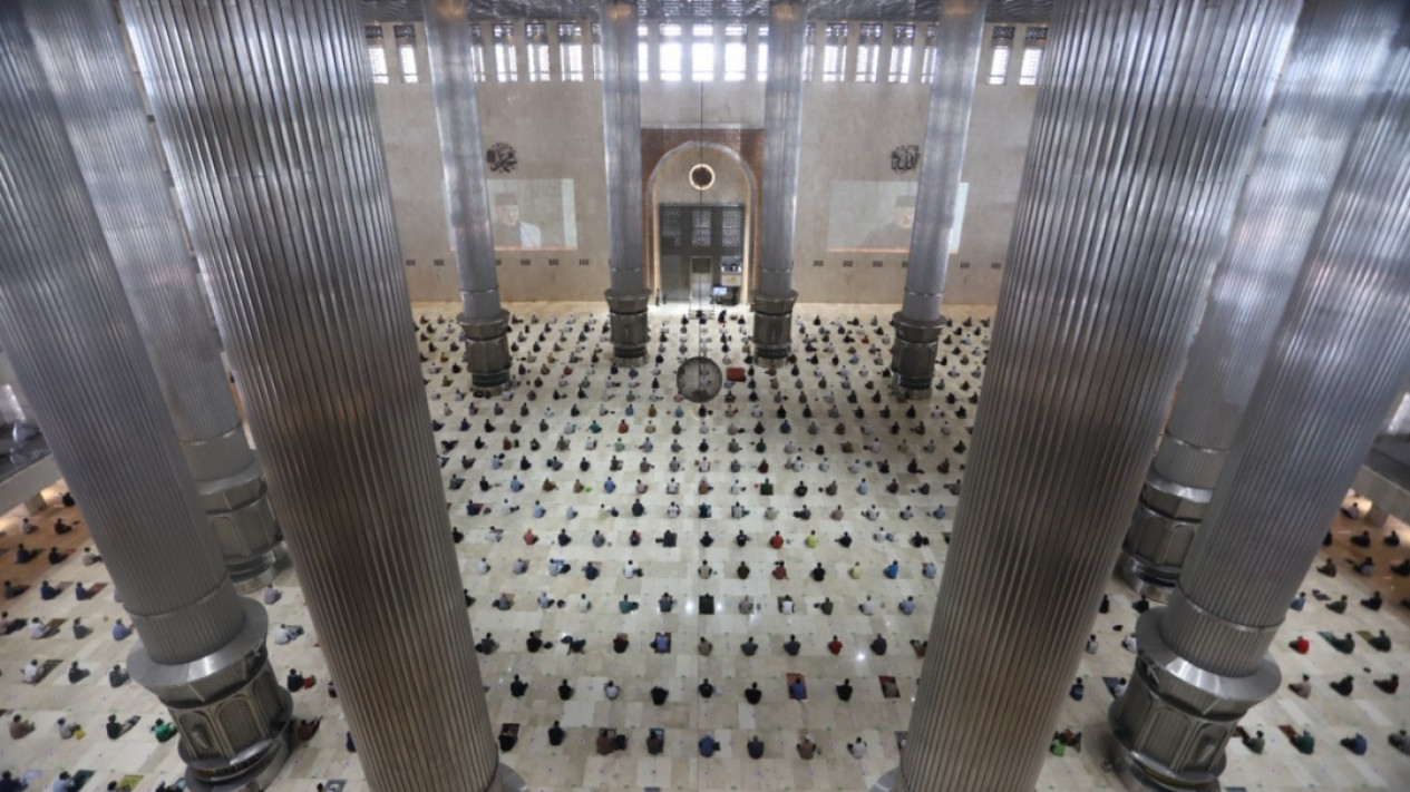 Salat Jumat di Masjid Istiqlal saat PPKM Level 4