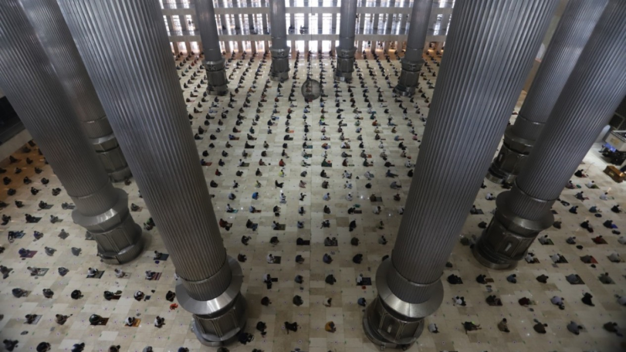 Salat Jumat di Masjid Istiqlal saat PPKM Level 4