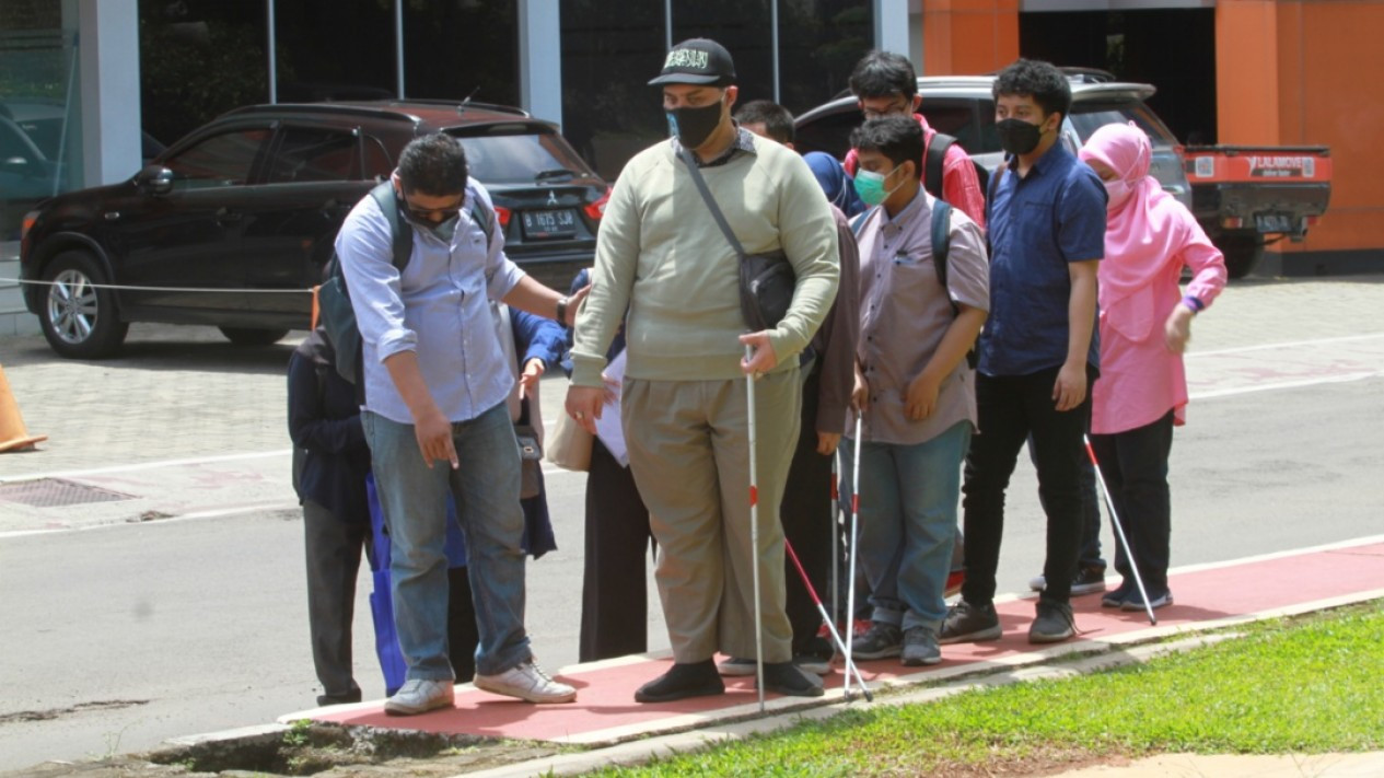 Masa Perkenalan Kampus Bagi Mahasiswa Tunanetra