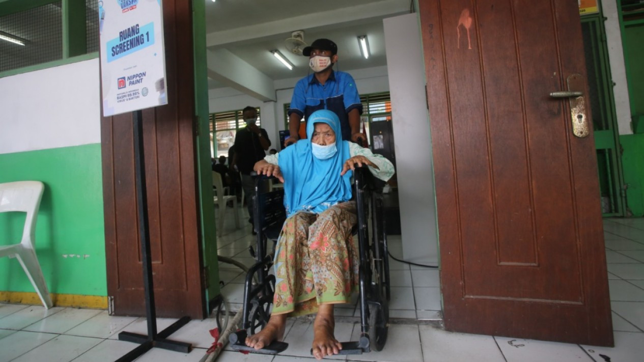 Sentra Vaksinasi Covid-19 ANTV tvOne