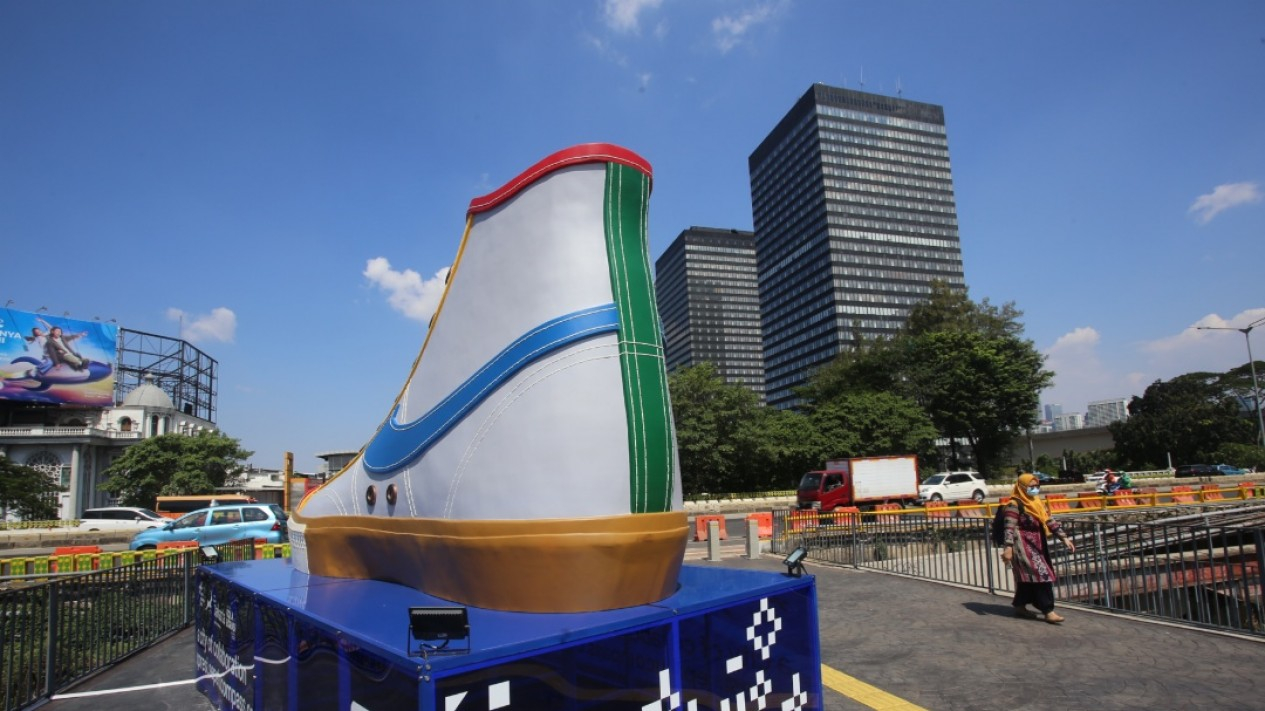 Tugu Sepatu Jakarta