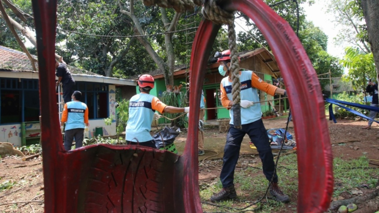 Wajah Depok Usai Disapu Puting Beliung