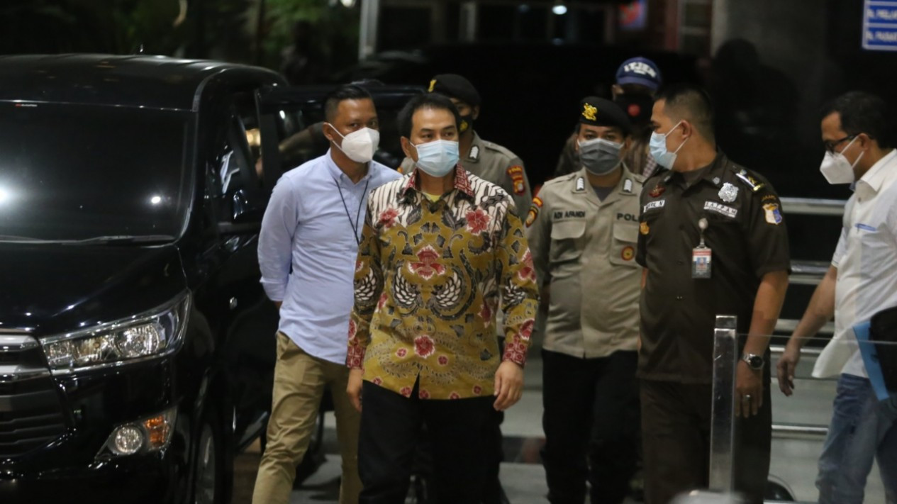 Azis Syamsuddin Dijemput KPK