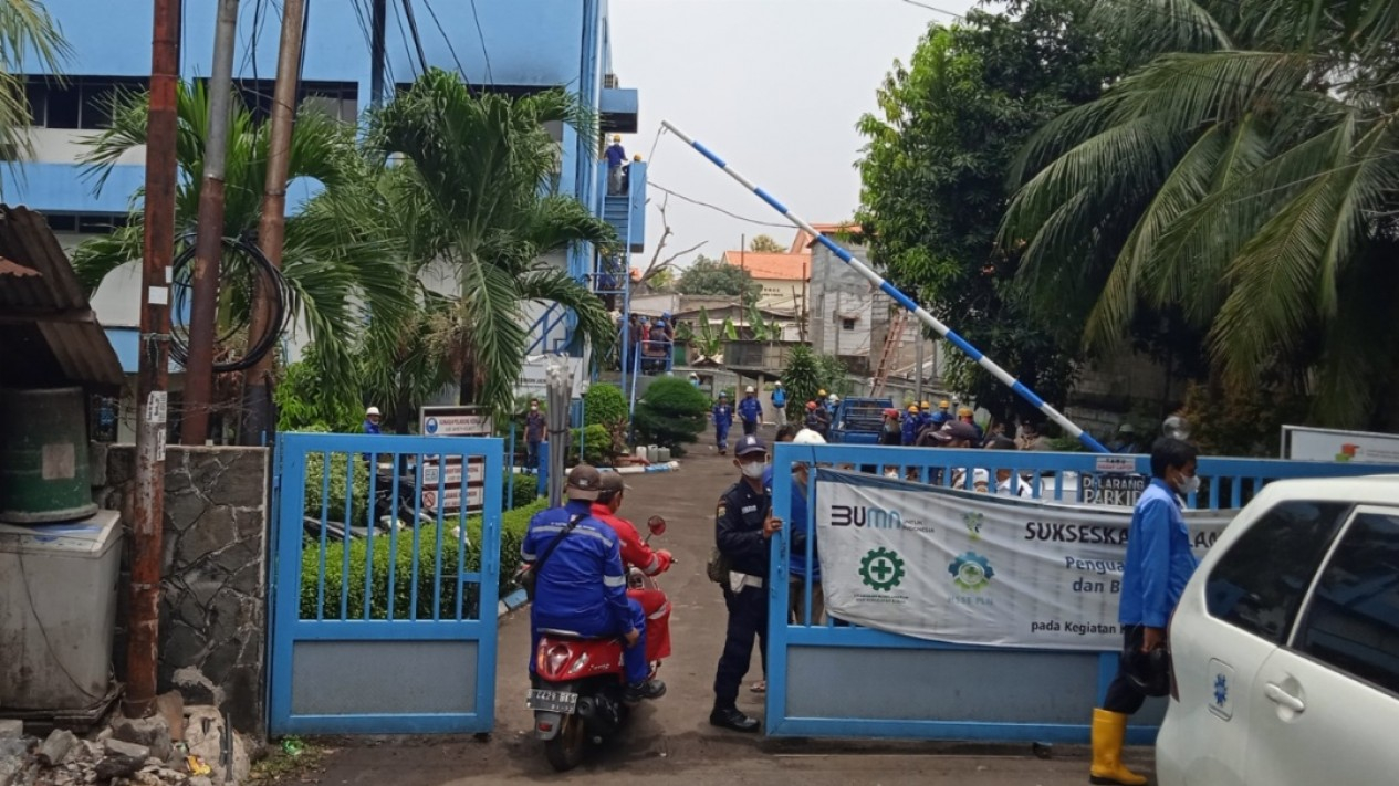Kebakaran Gardu Induk PLN Kebon Jeruk