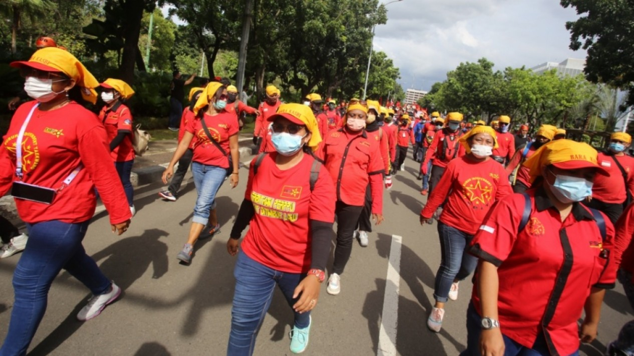 Buruh Kepung Kantor Anies Baswedan Minta UMP Naik