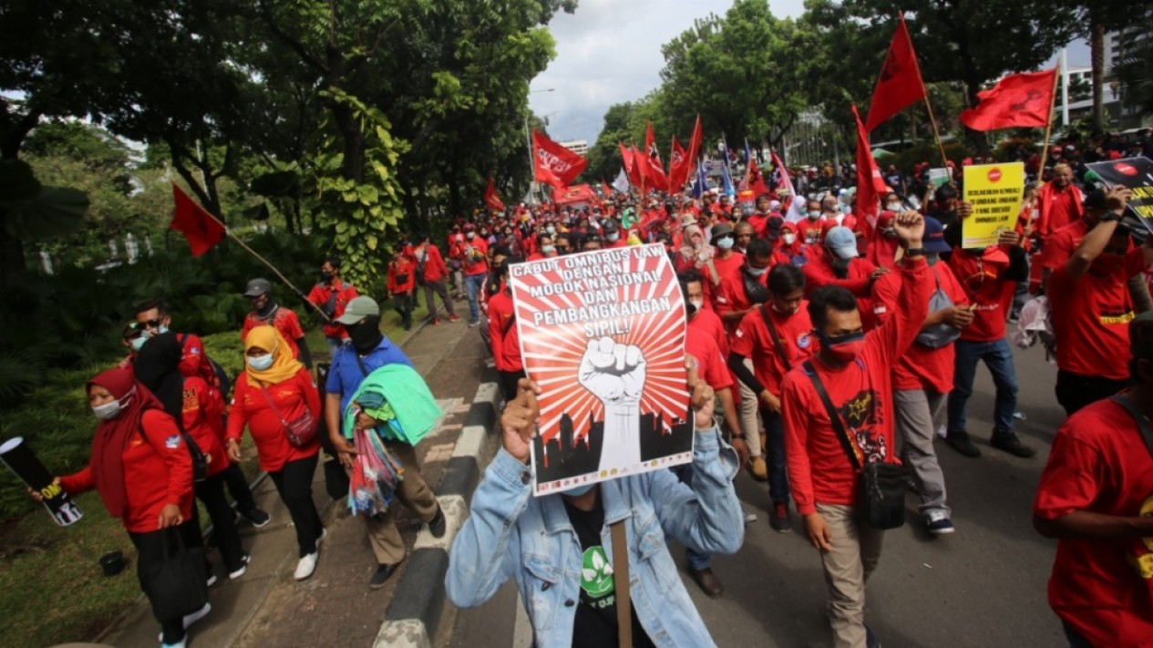 Buruh Kepung Kantor Anies Baswedan Minta UMP Naik