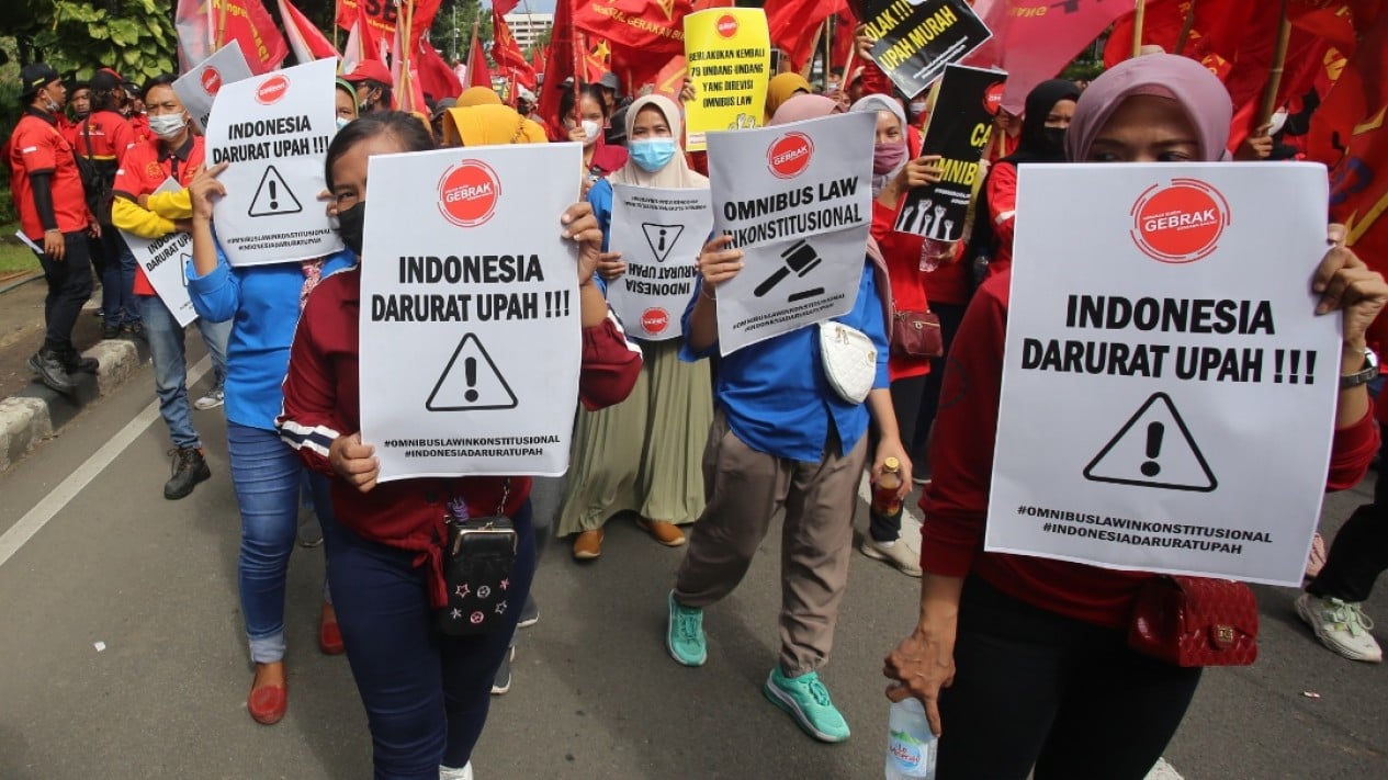Buruh Kepung Kantor Anies Baswedan Minta UMP Naik