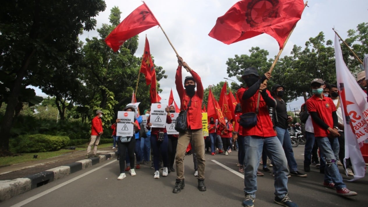 Buruh Kepung Kantor Anies Baswedan Minta UMP Naik