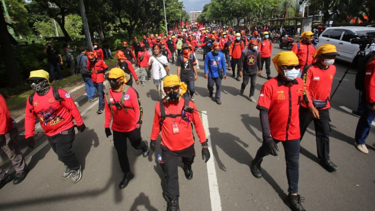 Buruh Kepung Kantor Anies Baswedan Minta UMP Naik