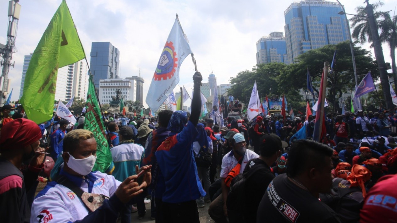 Demo Buruh Tolak Upah dan Cabut Omnibus Law