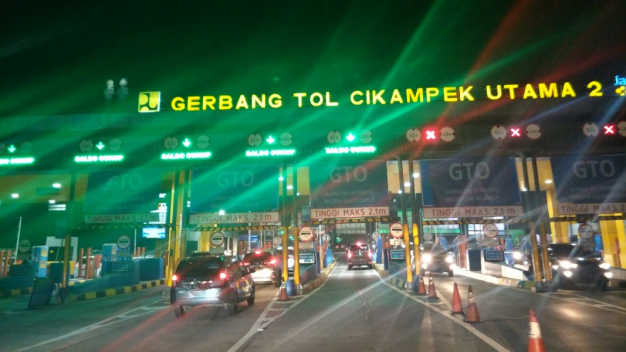 Penampakan Kendaraan yang lintasi Tol Jawa saat Libur Nataru
