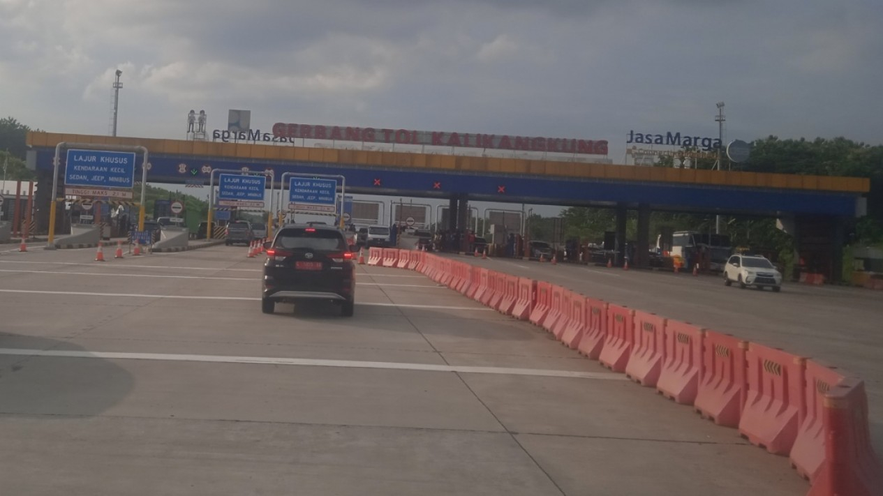 Penampakan Kendaraan yang lintasi Tol Jawa saat Libur Nataru