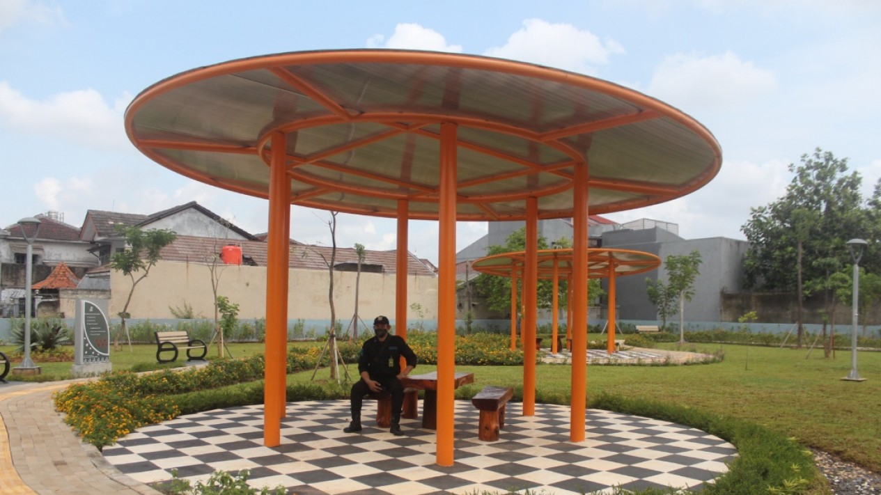 Taman Pulir, Taman Dengan Fasilitas Olahraga Lengkap