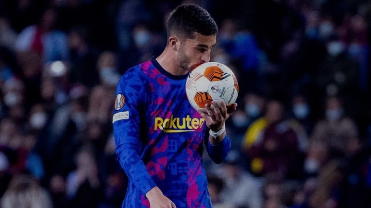 Gol Penalti Ferran Torres Selamatkan Muka Barcelona