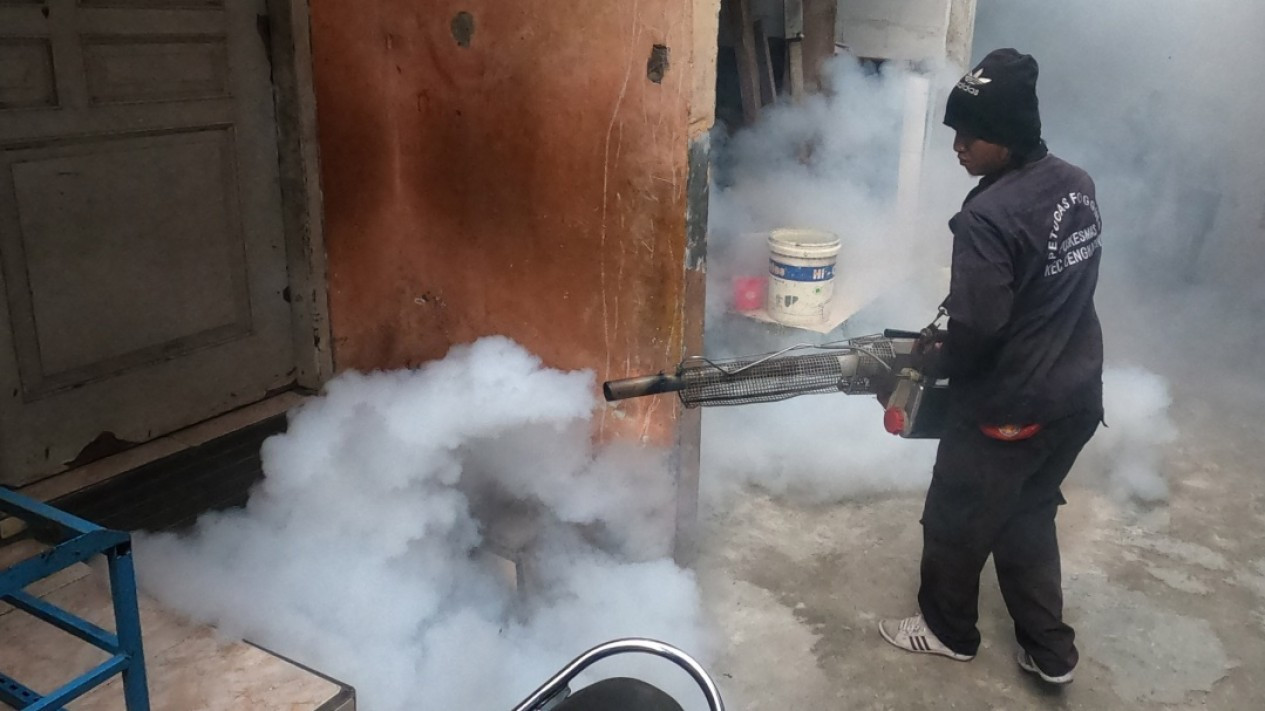 Penyemprotan Cegah Nyamuk Demam Berdarah