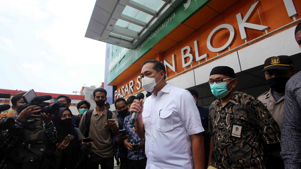 Mendag Lutfi Sidak Bahan Pokok Dan Minyak Goreng Pasar Senen - Vlix.id