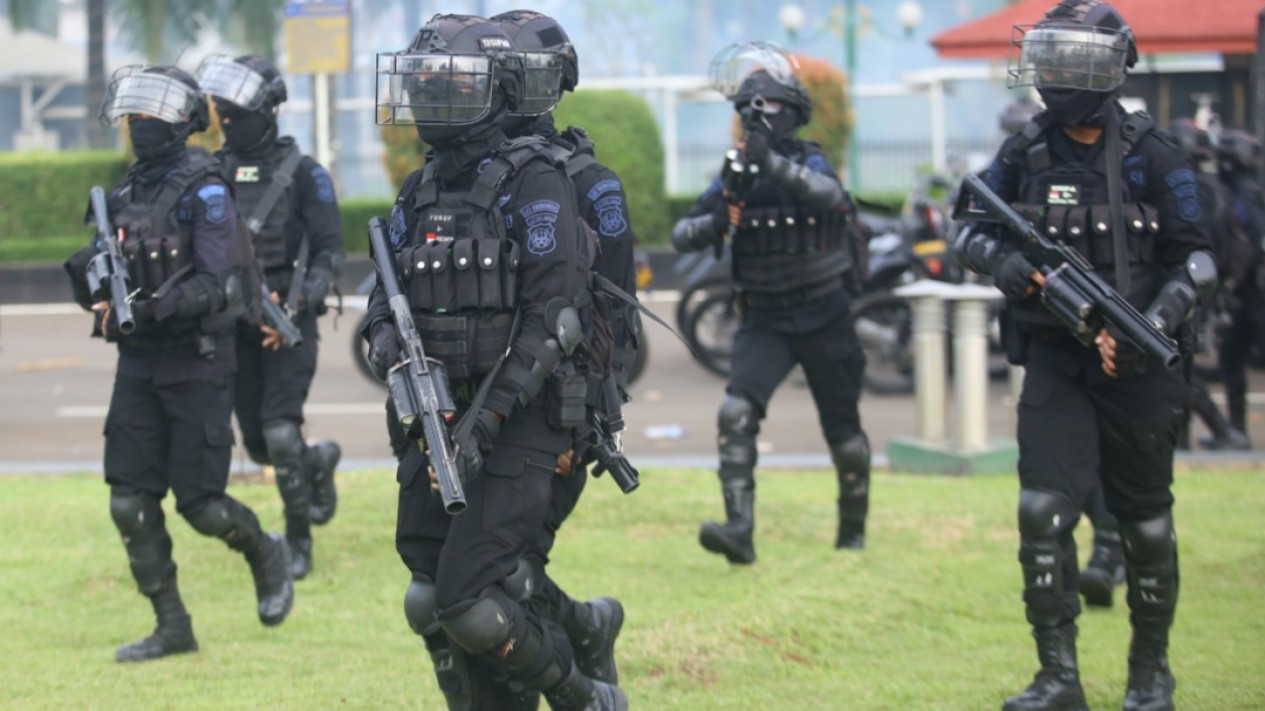 Demo Mahasiswa di DPR Ricuh, Polisi Tembakkan Gas Air Mata