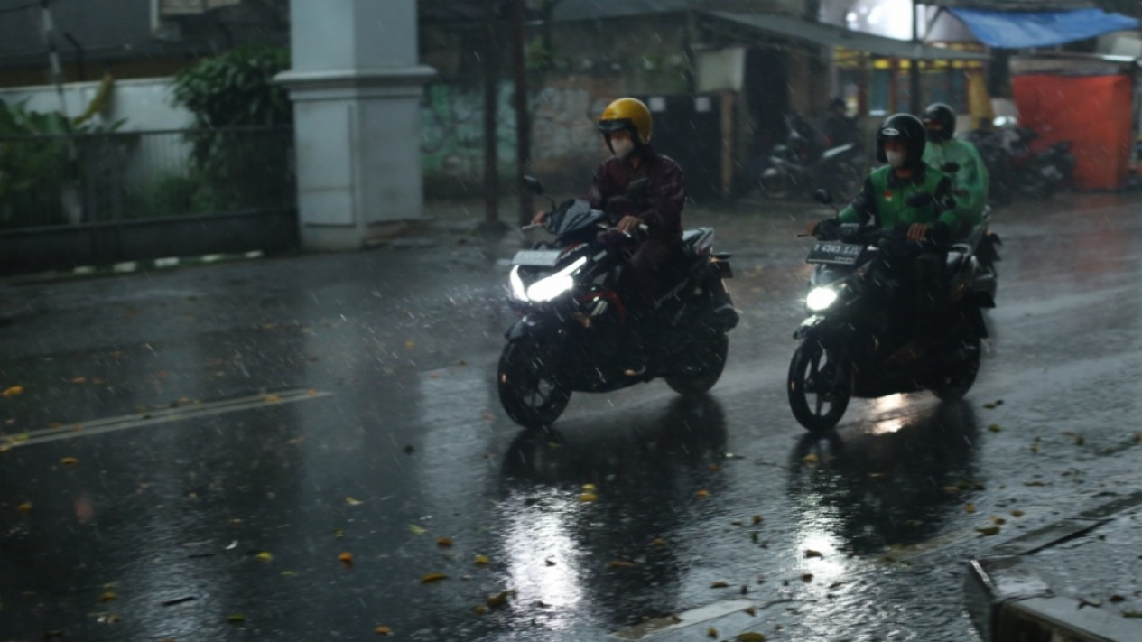 Hujan Deras, Pengendara Wajib Waspada