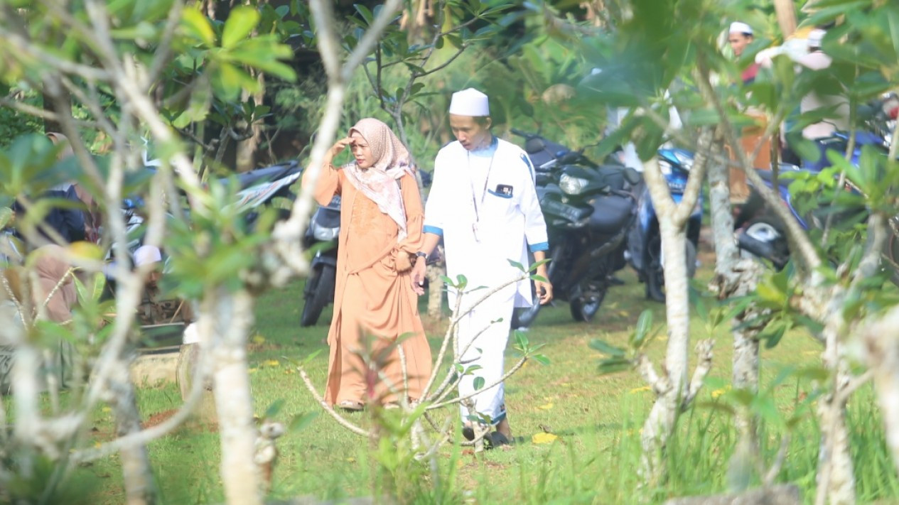 Ziarah Kubur Saat Lebaran Idul Fitri