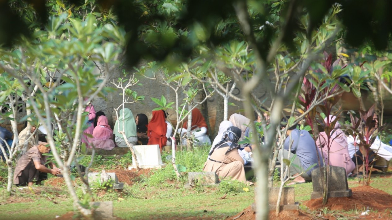 Ziarah Kubur Saat Lebaran Idul Fitri