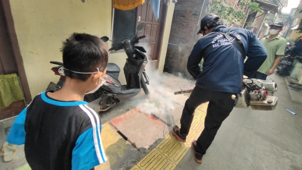 Fogging Cegah Demam Berdarah di Musim Pancaroba