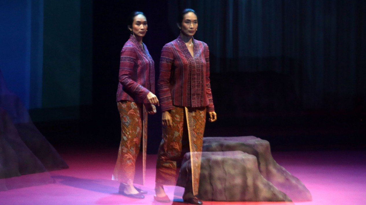 Pementasan Monolog Teater Musikal Inggit Garnasih