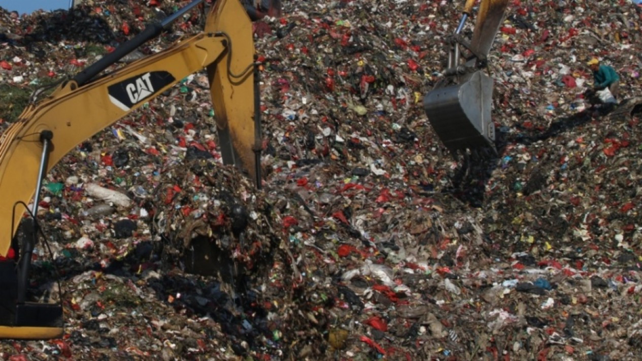 Over Kapasitas, TPA Cipayung Mengkhawatirkan