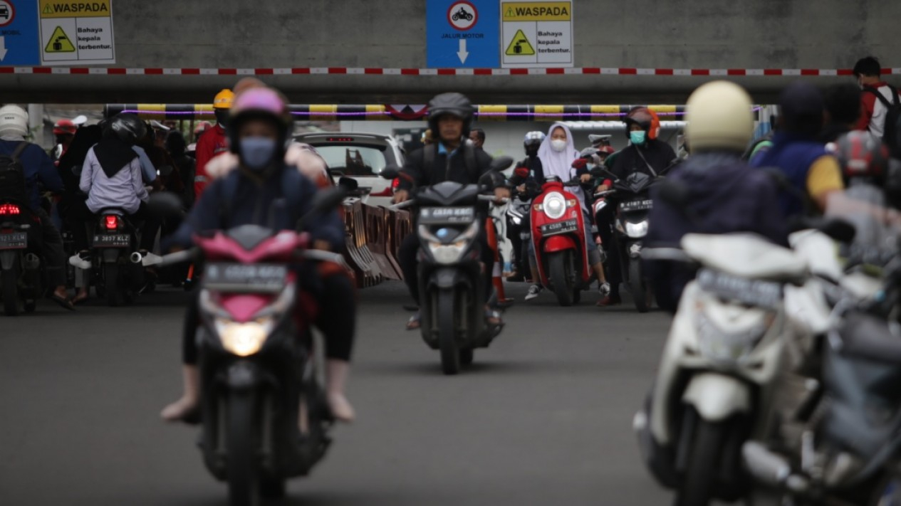 Bukan Ambles, Tapi Jalur Kereta Cepat Yang Ganggu Jembatan