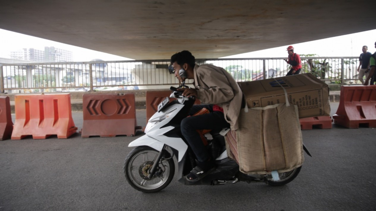 Bukan Ambles, Tapi Jalur Kereta Cepat Yang Ganggu Jembatan