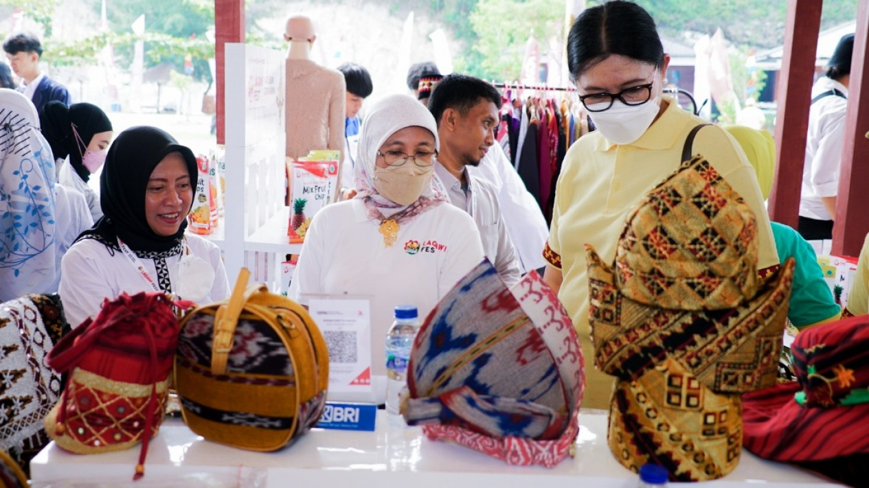 Gerakan Nasional Bangga Buatan Indonesia - Vlix.id