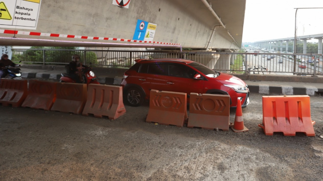Pengalihan Arus Lalin Tol Japek Imbas Pemasangan Girder KCI
