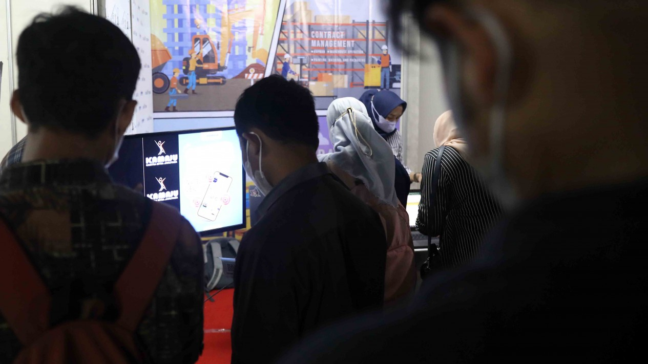 Pandemi Menurun, Para Pencari Kerja Kembali Padati Jobfair