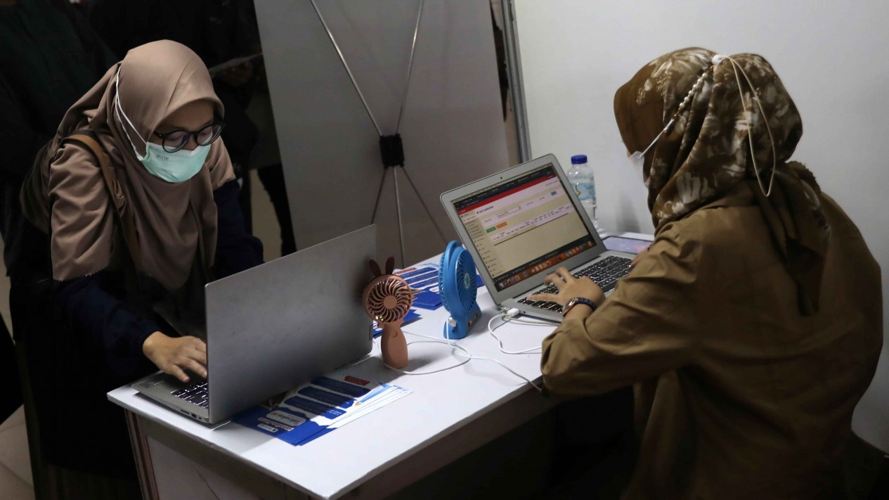 Pandemi Menurun, Para Pencari Kerja Kembali Padati Jobfair