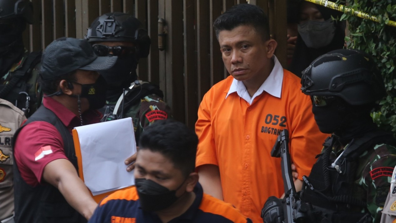 Penampakan Ferdy Sambo di Rekonstruksi Pembunuhan Brigadir J