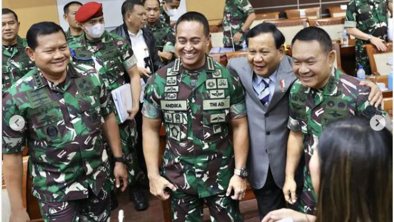 Kompaknya Panglima TNI Andika dengan KSAD Dudung di DPR RI