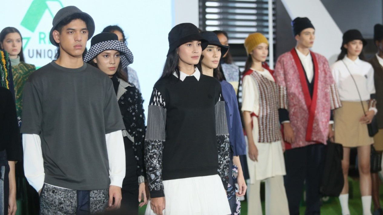 Pameran 40 Desain Pakaian dari Bahan Daur Ulang