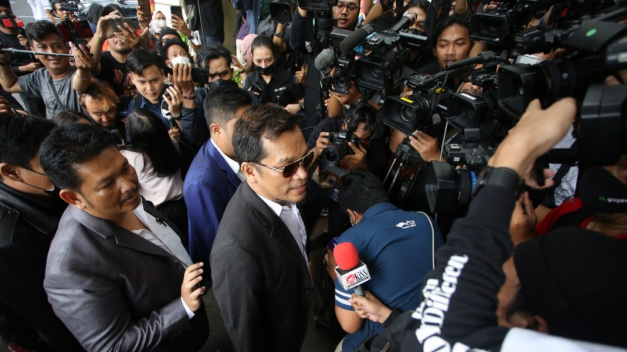 Rizky Billar Mangkir Panggilan Polisi Soal KDRT ke Lesti