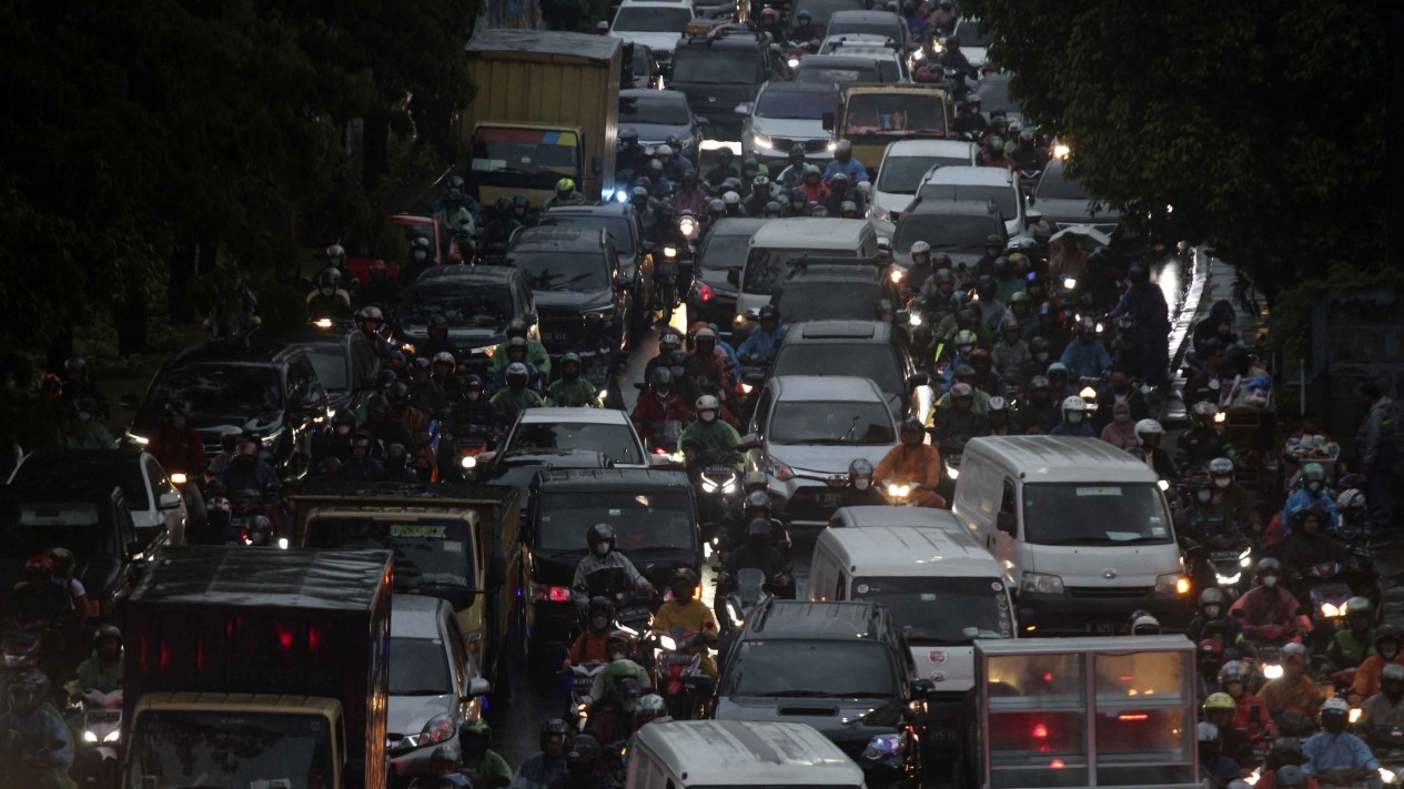 Hujan Deras, Ruas Jalan Macet Parah