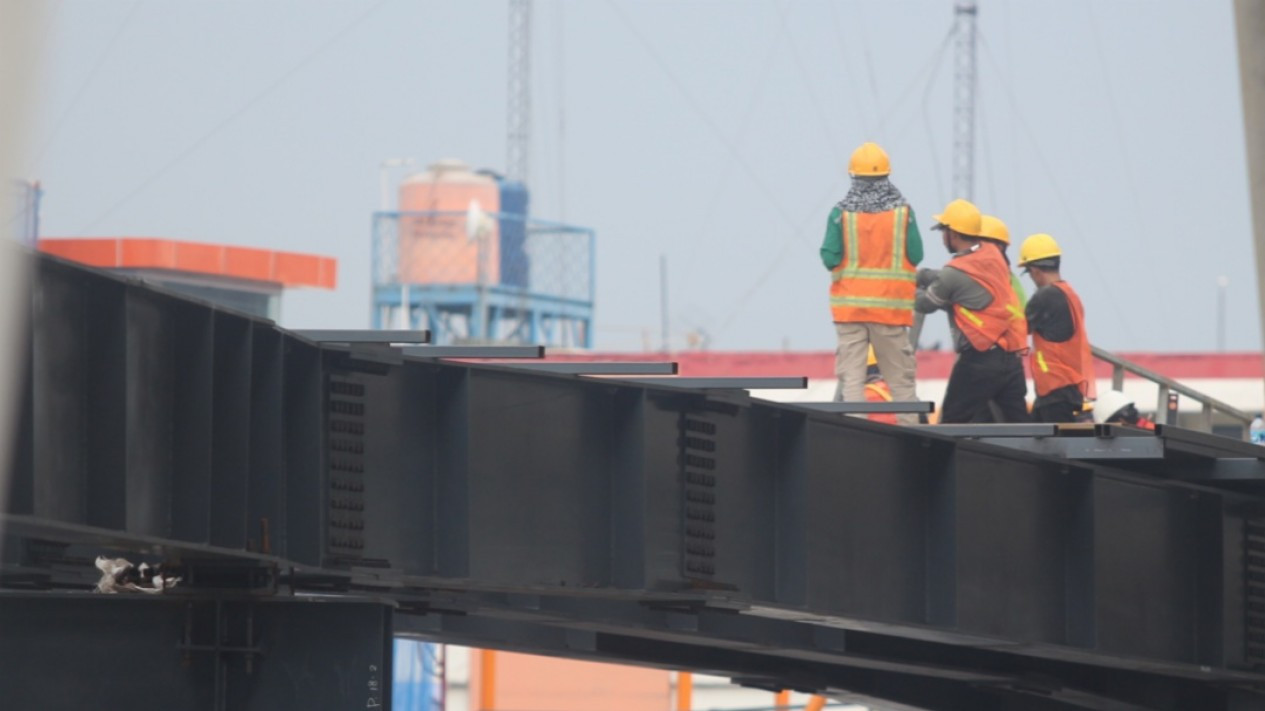 Pembangunan Skywalk Stasiun Kebayoran Lama