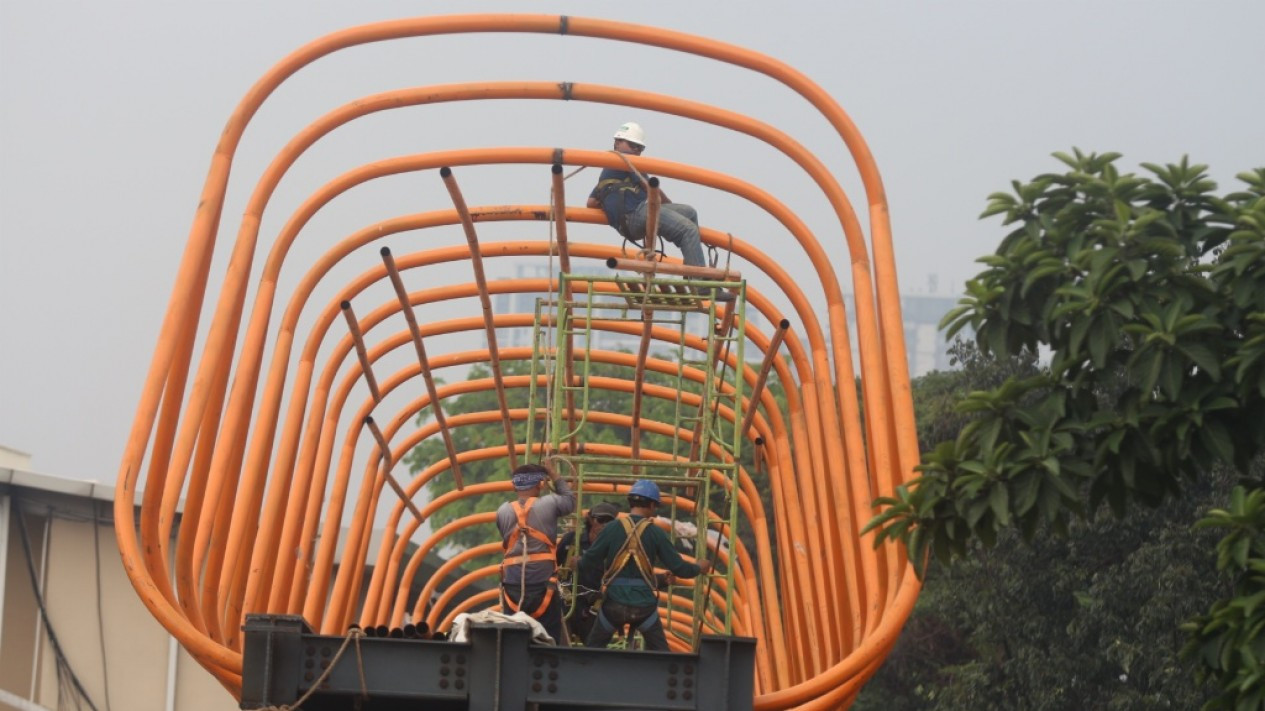 Pembangunan Skywalk Stasiun Kebayoran Lama