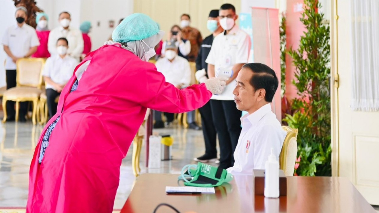 Presiden Jokowi Vaksin Booster Dosis ke Empat