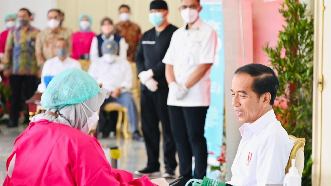 Presiden Jokowi Vaksin Booster Dosis ke Empat